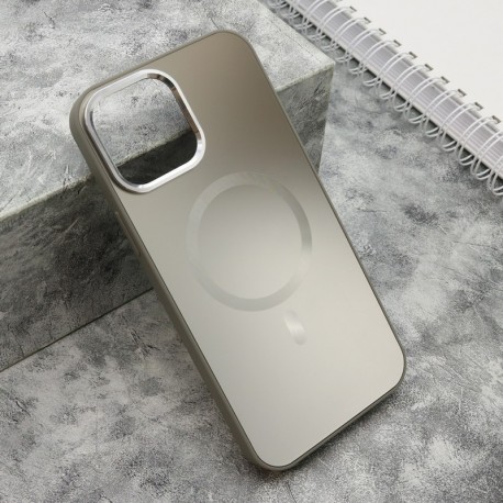 Futrola za iPhone 13 Pro Max leđa Color metal MagSafe - srebrna