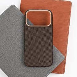 Futrola za iPhone 17 Pro leđa MagSafe urban cube - braon